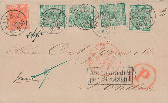kuvert med stämplade frimärken